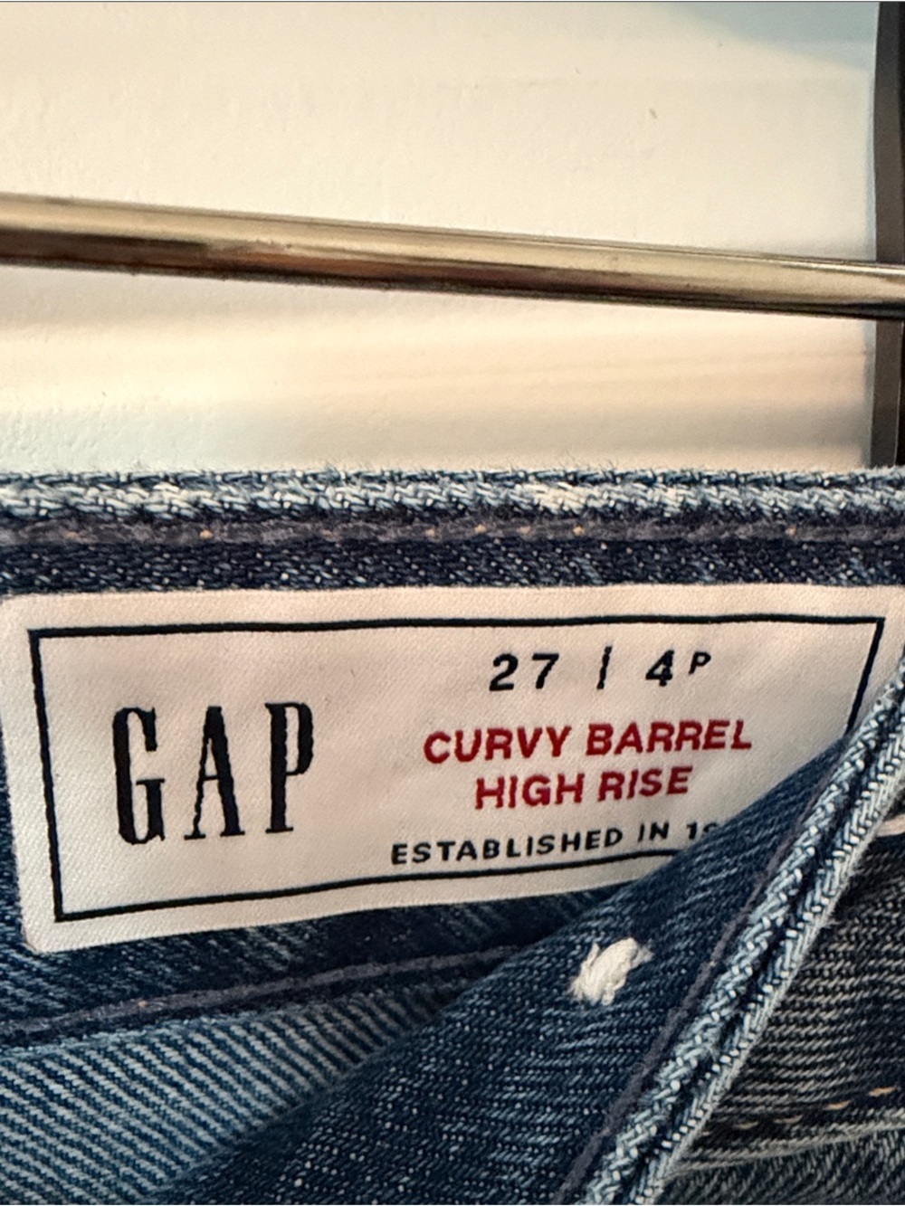 GAP Curvy Barrel High Rise Jeans in Blue Denim - Picture 3 of 6